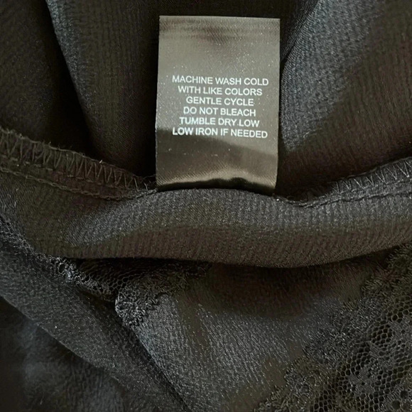 NWOT  Lace Wrap Blouse, Size M - Picture 11 of 11